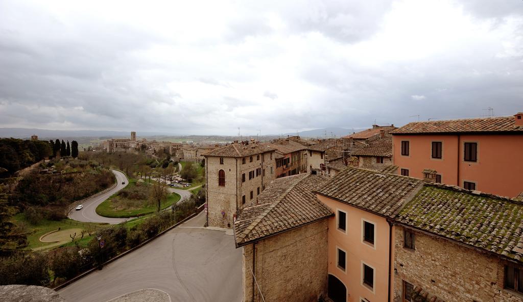 San Lorenzo Apartments Colle di Val d'Elsa Exterior photo